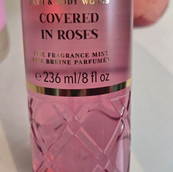 Bath & Body Works "Covered In Roses" Trio - Picture 4 of 5